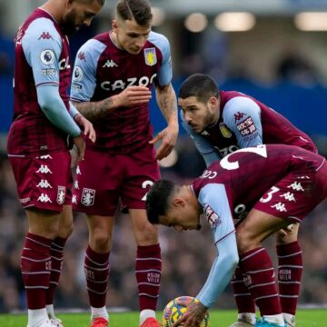 Everton welcome Aston Villa to Goodison Park on Saturday afternoon