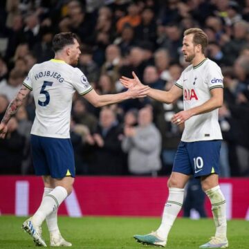 A wildly inconsistent Tottenham Hotspur endeavour to end a two-game losing run