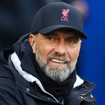 Jürgen Klopp to stay at Liverpool.