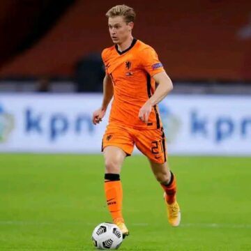 Manchester United seeking to buy Ansu Fati and and Frenkie De Jong from Barcelona