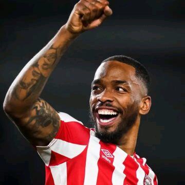 Southampton welcome European-chasing Brentford to St Mary’s for a Premier League