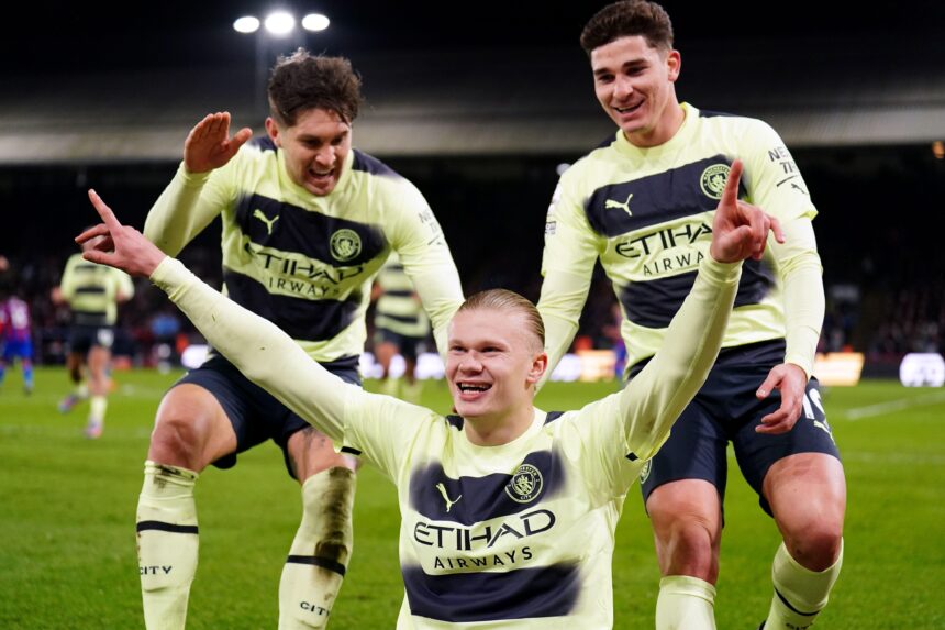 Man City go to two points away from Arsenal