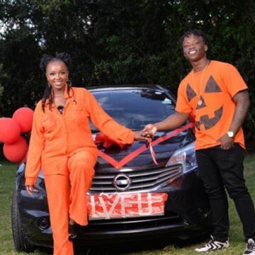Flaqo Gifts Gilfriend Keranta a car during her birthday